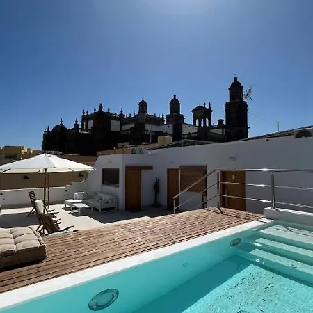 C-10 Vegueta - Private Rooftop Pool Apartament *