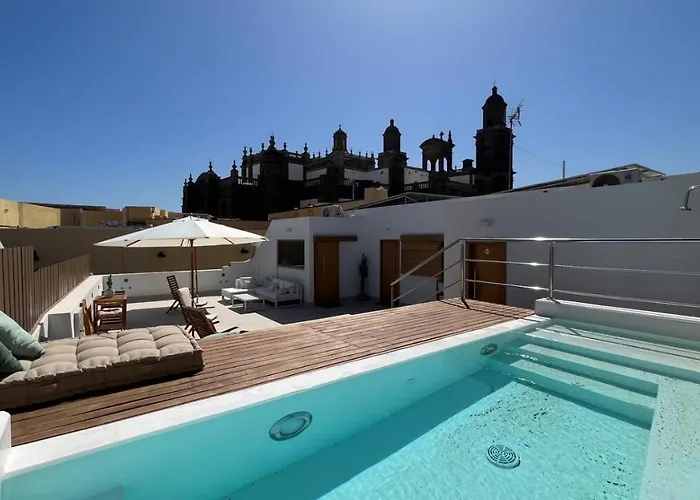 Apartament C-10 Vegueta - Private Rooftop Pool *